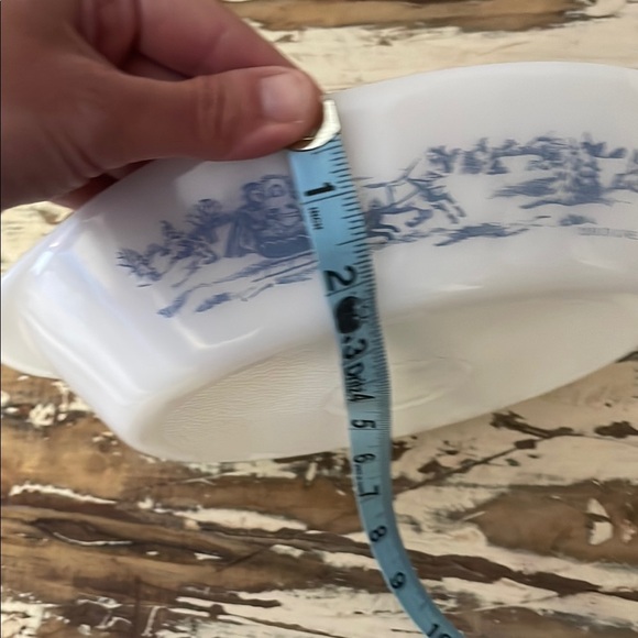 Vintage Blue and White Bakeware Dish - Picture 10 of 10